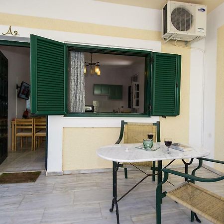 Anesis Apartments Chrani Bagian luar foto