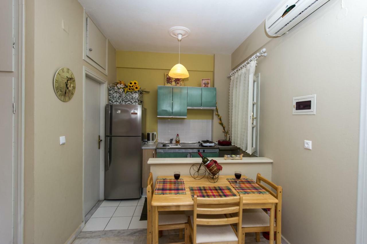 Anesis Apartments Chrani Bagian luar foto